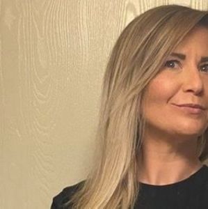 Meet your Posher, Hillary